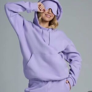 Comfrt | Airplane Mode Travel Zip Hoodie and joggers
NWOT